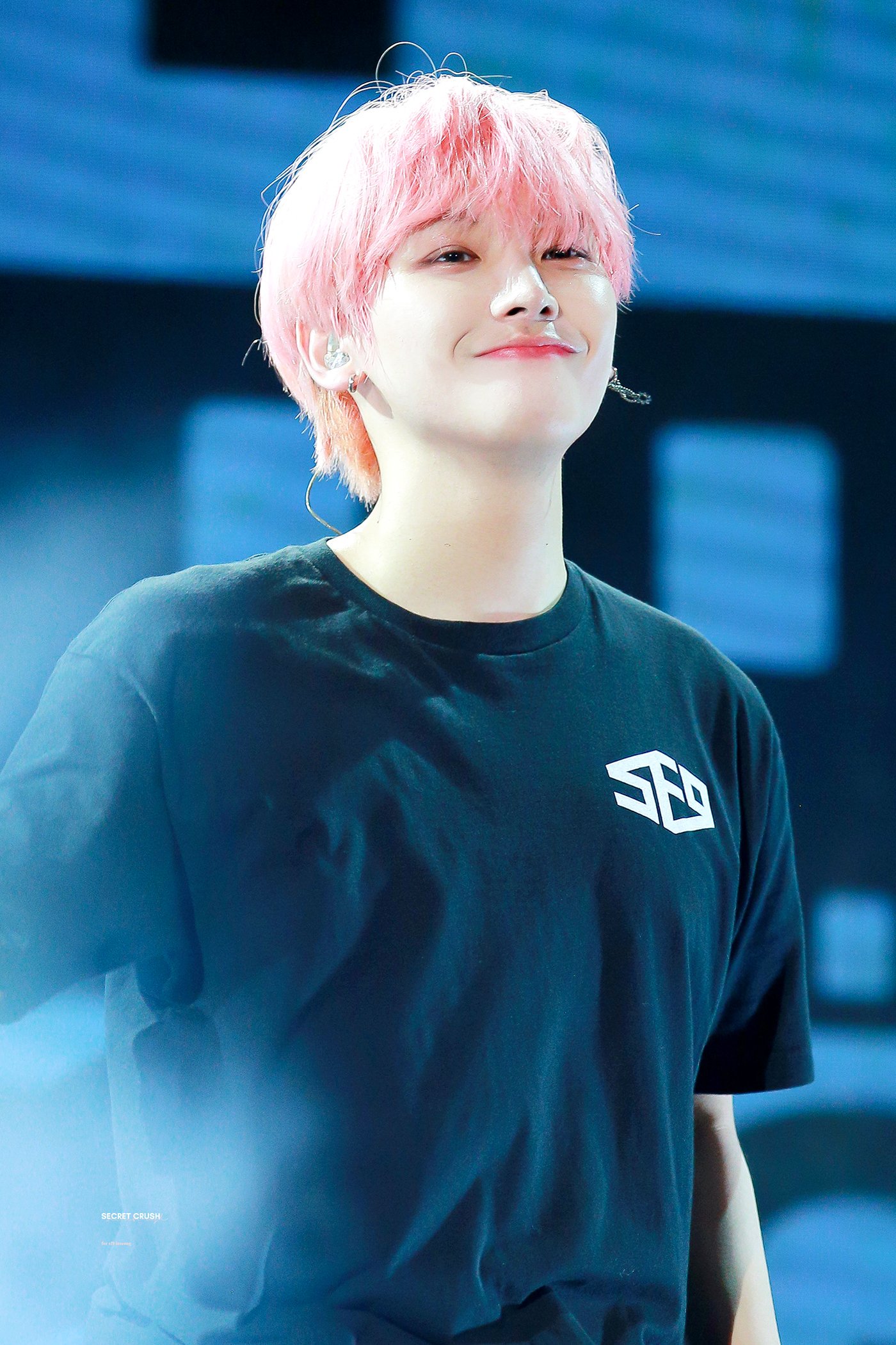 그 시절 우리가 사랑했던 검은 반팔 김인성 | 인스티즈