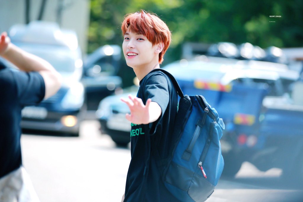 그 시절 우리가 사랑했던 검은 반팔 김인성 | 인스티즈