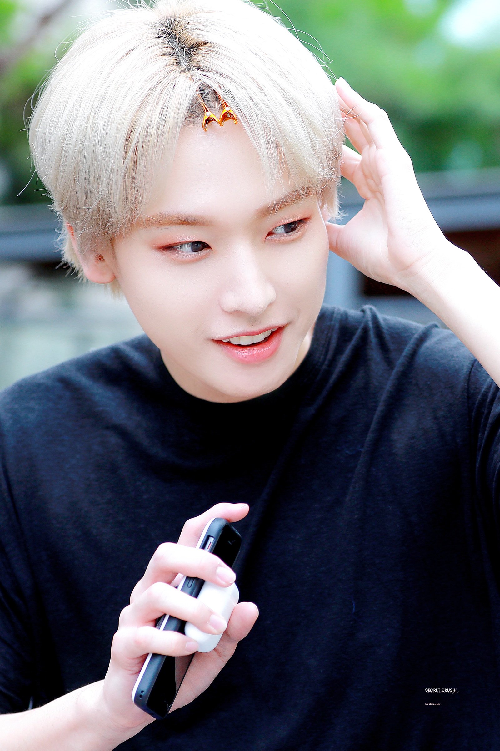 그 시절 우리가 사랑했던 검은 반팔 김인성 | 인스티즈