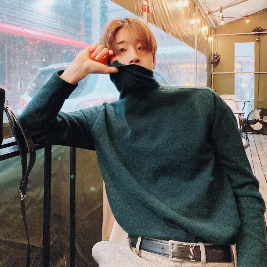 한승우 인스타 프사 팬들이 보내준 룩북 추천코디대로 입었댘ㅋㅋ | 인스티즈