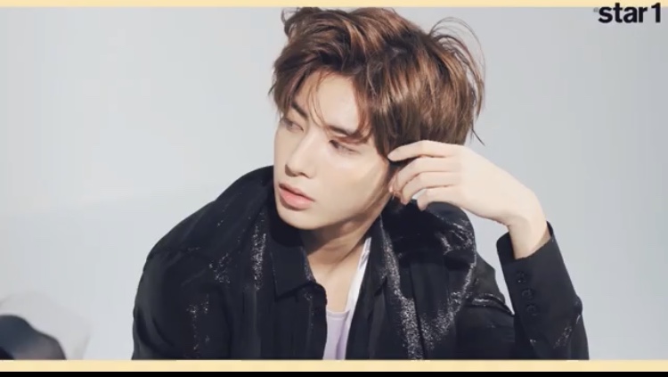 와 방금 뜬 투바투 태현 화보.. 19살 됐다고 오바적으로 더 잘생겨졌어 진짜 | 인스티즈