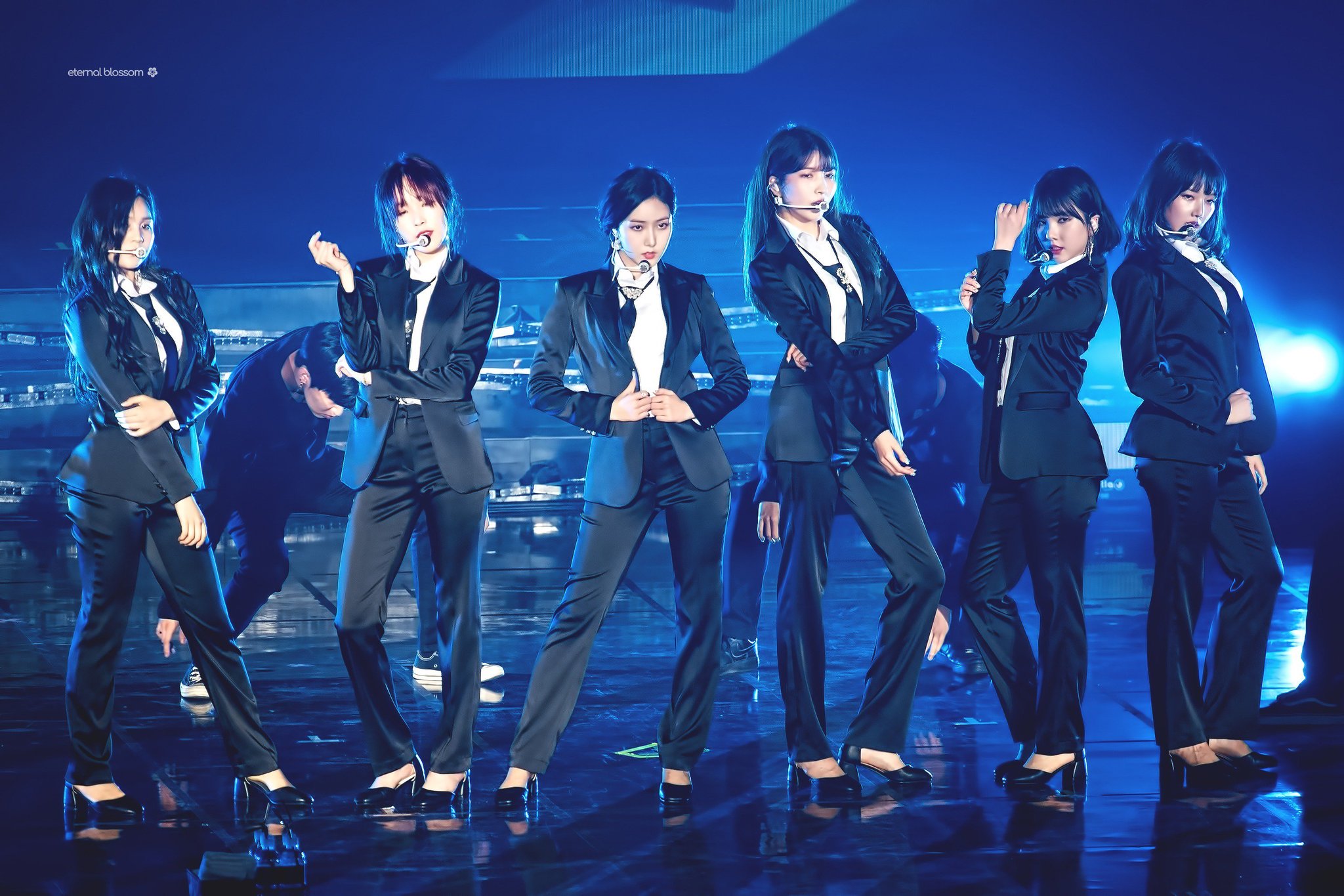 와 여자친구 이 사진 멋있다.. | 인스티즈