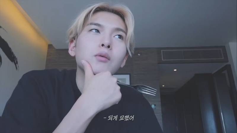 군대 간 아이돌이 휴가나와서 팀 콘서트 보는 느낌 | 인스티즈