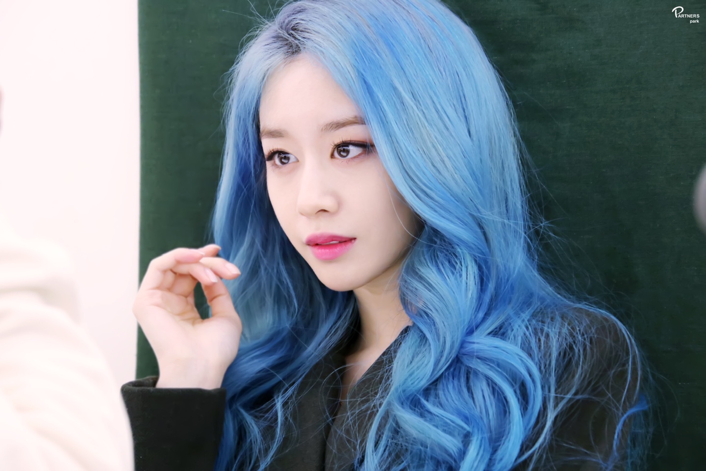 오늘자 티아라 지연 | 인스티즈