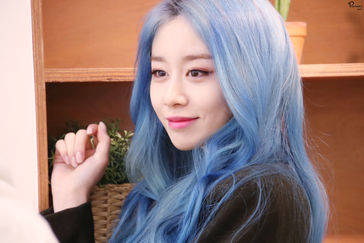 오늘자 티아라 지연 | 인스티즈