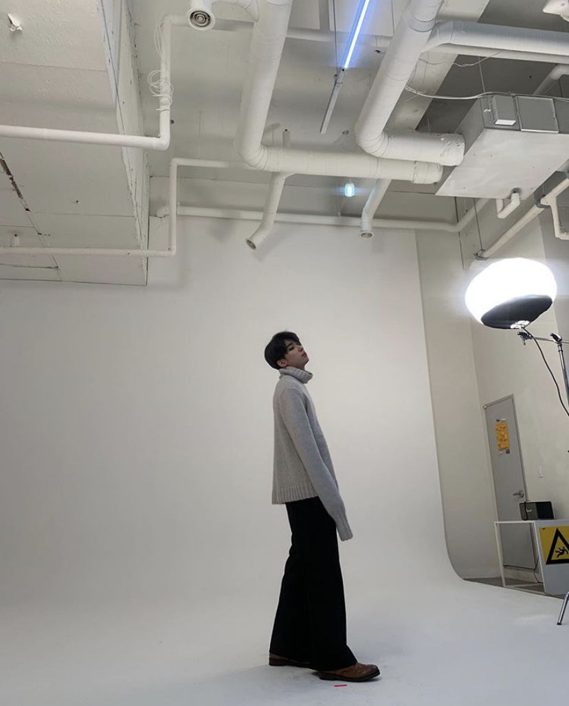 방금 올라온 한승우 팬미팅 포스터 촬영추정 사진 | 인스티즈