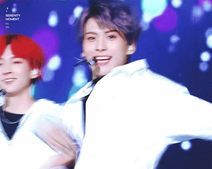 근데 유태양 진짜 웃는거 햇살같음 ㅠ | 인스티즈