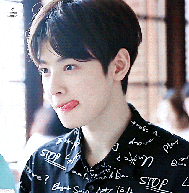 진짜 내가 태어나서 본 사람 중에 애굣살 젤 많아보여 | 인스티즈