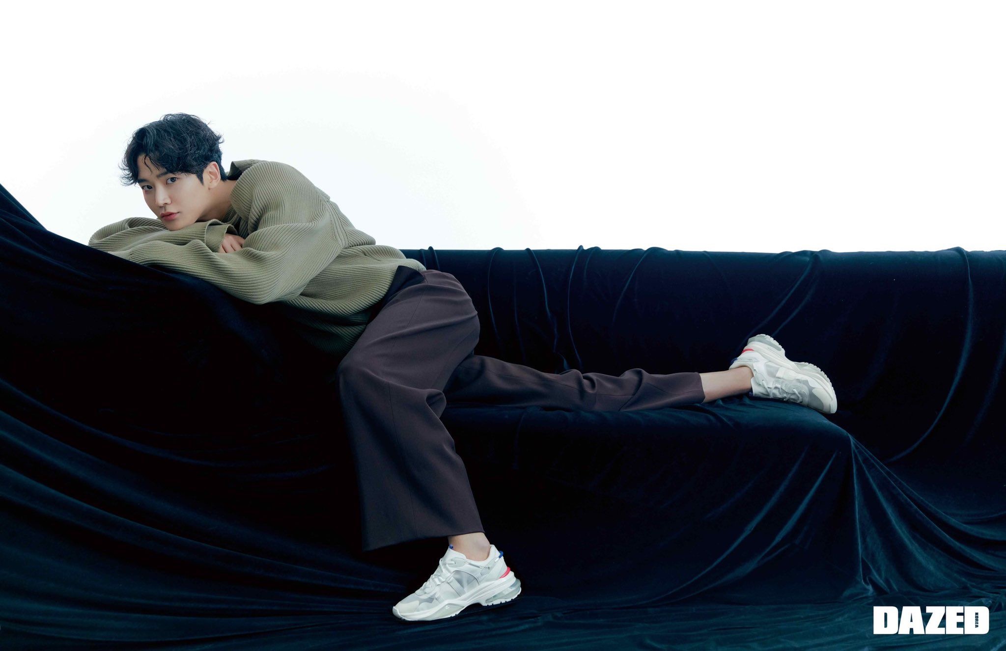 내 투본진(로운 강다니엘) 잡지 풀린거봐바 비율이며 얼굴 환상이야 | 인스티즈