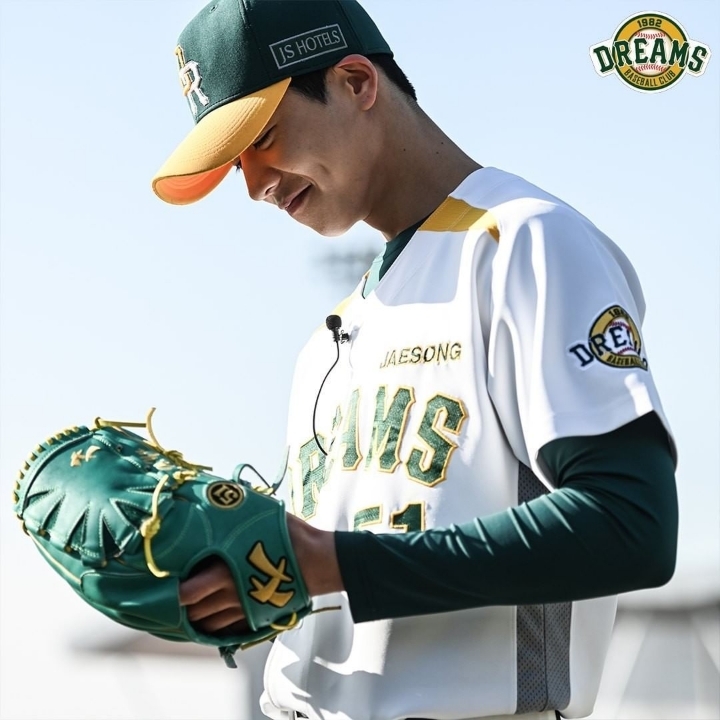 분명 드라마인데 왜 진짜 야구 구단에서 올리는 훈련 스케치사진 같냐고요 | 인스티즈