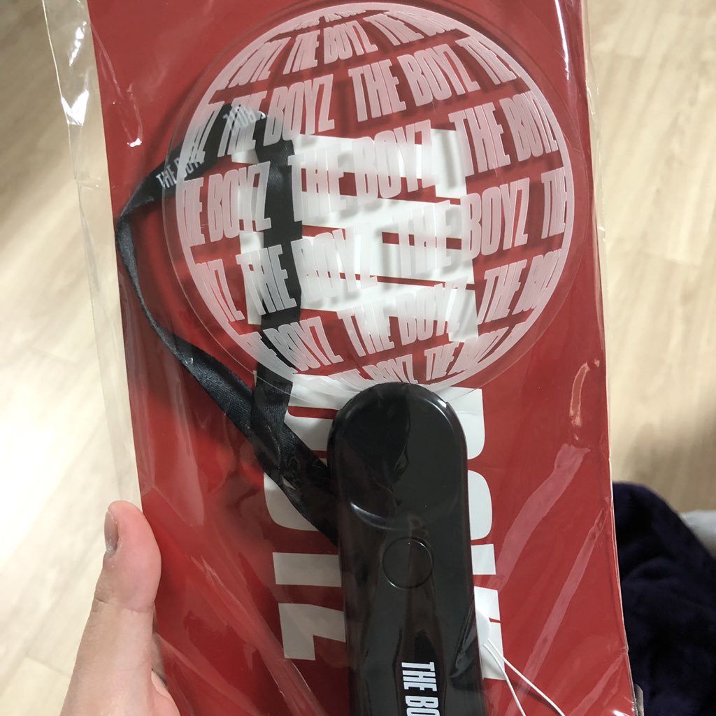 응원봉 자랑 할 수 있는 거 부럽다... | 인스티즈