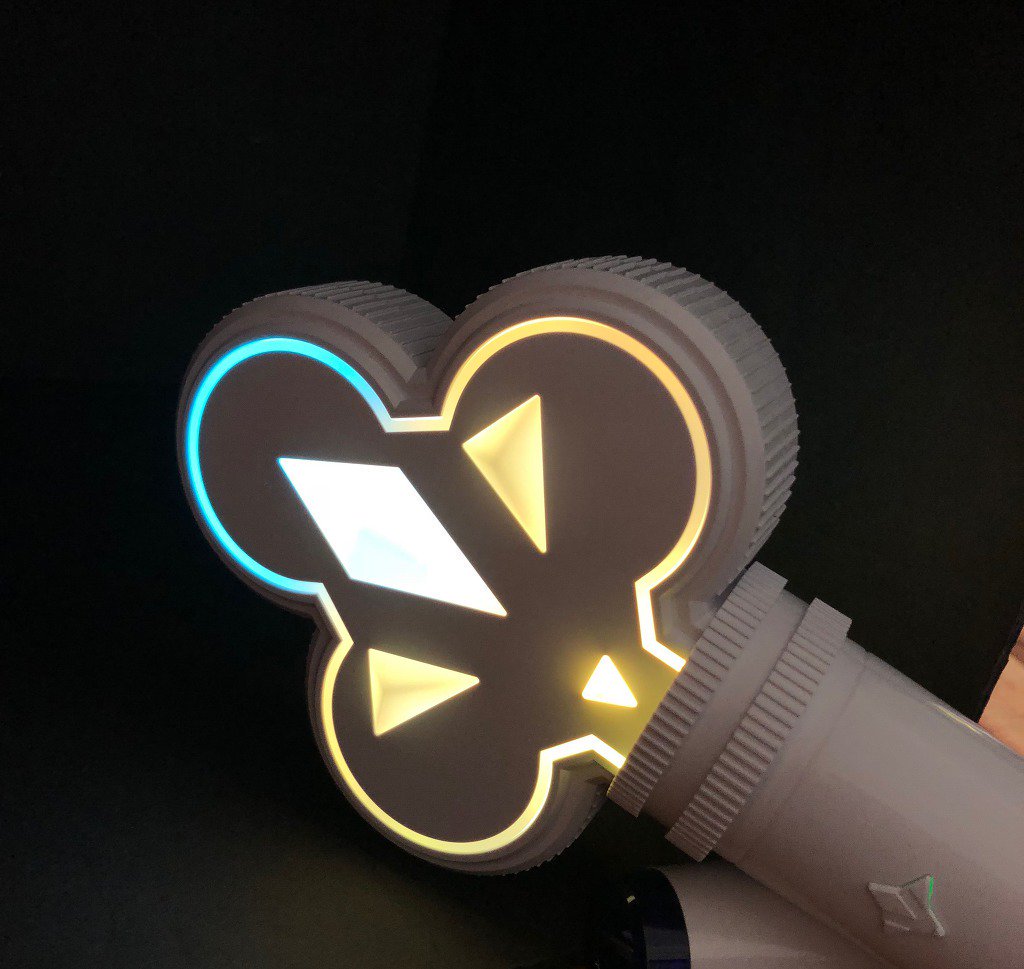 우리 응원봉은 투톤! | 인스티즈