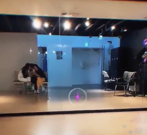 보미 아육대 때 다친 거 부상이 심했나봐 | 인스티즈