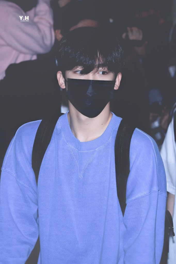 이유는 모르겠는데 김요한 이날 조아 | 인스티즈