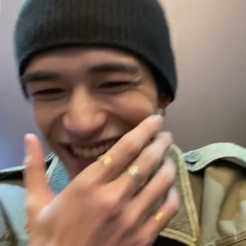 아니 웨이션 ㅋㅋㅋㅋㅋ 라이브 하다가 엘베에 갇힘 | 인스티즈