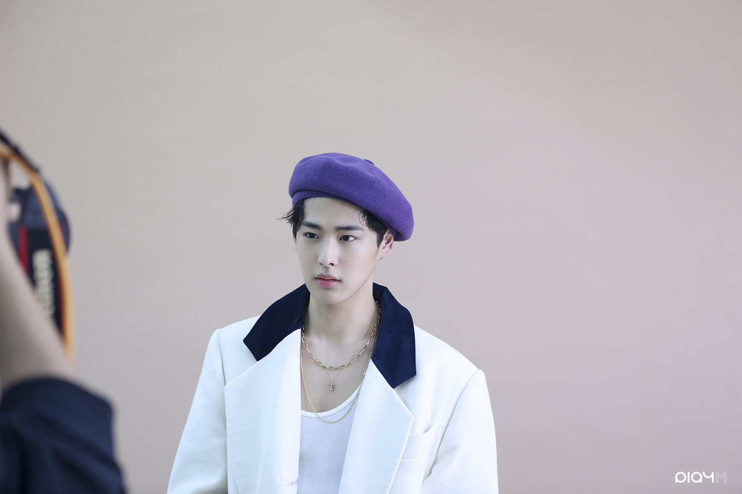 내가 좋아하는 최병찬 베레모 2개 분위기 차이 | 인스티즈