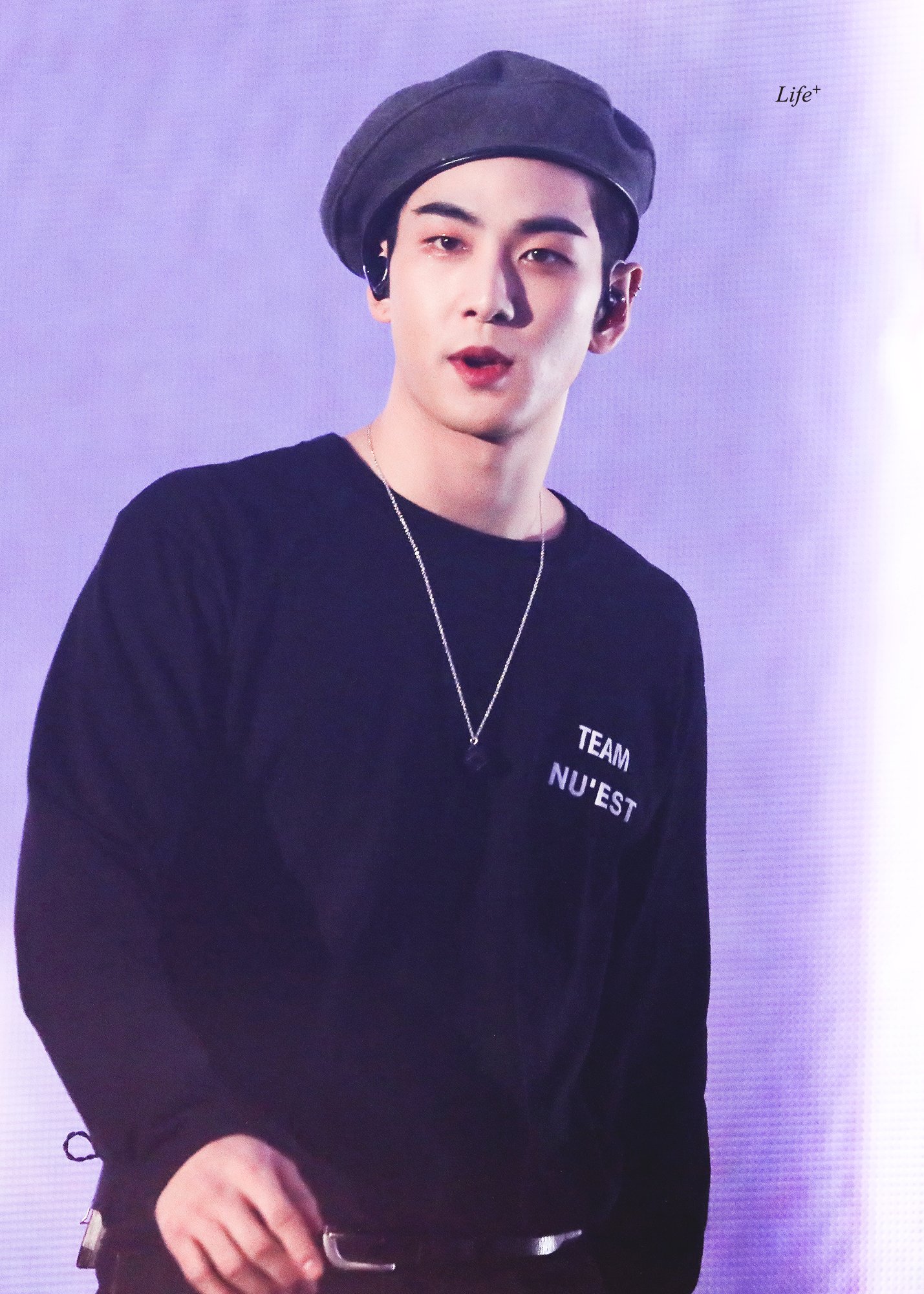 베레모를 썼는데 하나도 안귀여울수가 있다 | 인스티즈