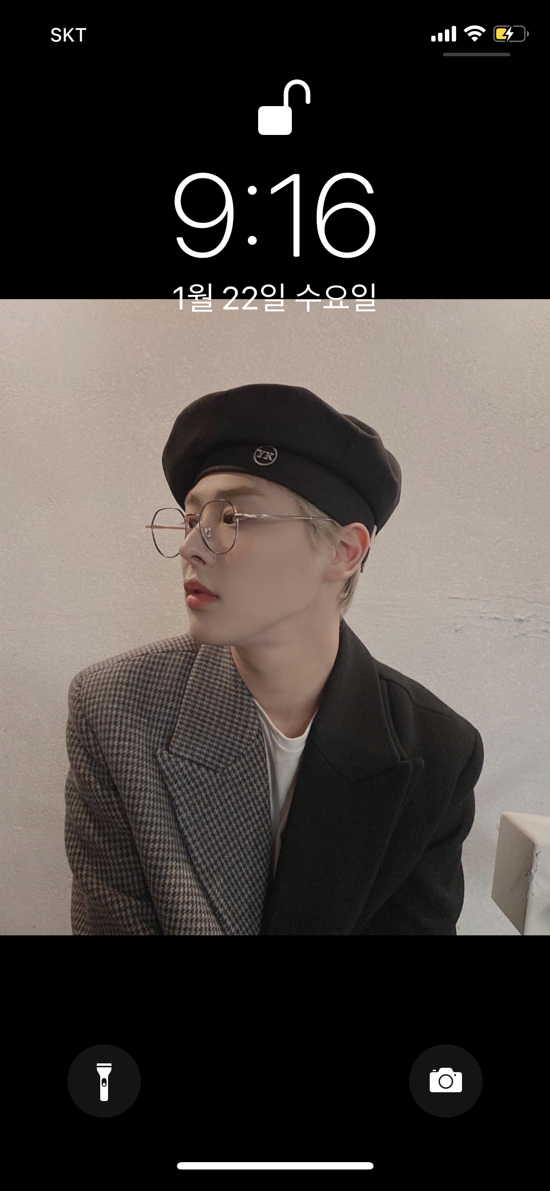 최병찬 인스타 사진 올라오자마자 배경 바꾸기 | 인스티즈