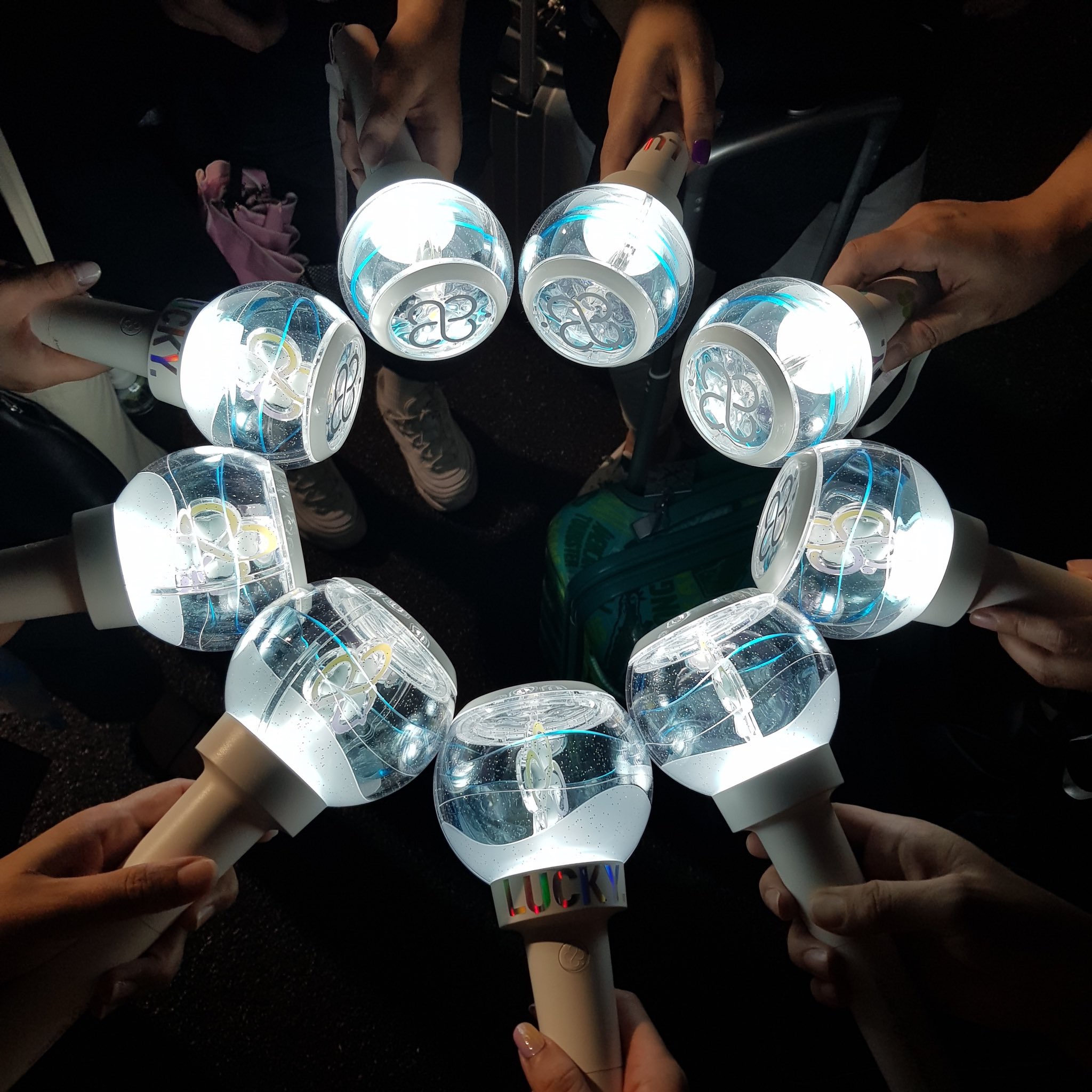 응원봉플에 우리꺼 빠질수 없지 | 인스티즈