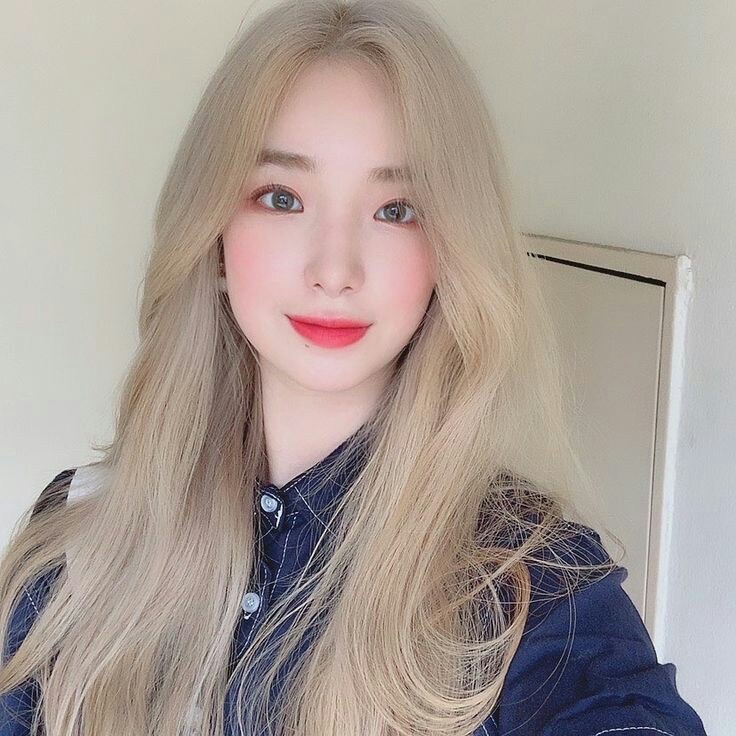 본진보느라구 오늘 아돌라 봤는데 이 여돌 진짜 너무 예쁘지 않니.. | 인스티즈