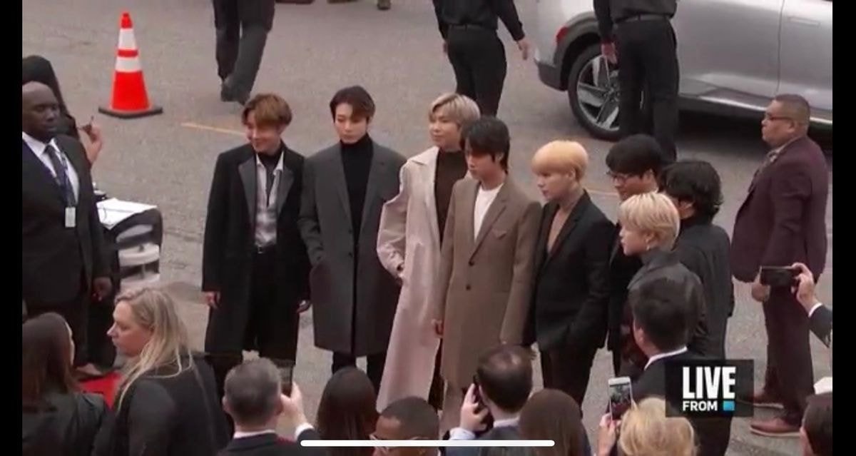 방탄 보면 진짜 영화같은 삶을 사는구나 소름돋음 | 인스티즈