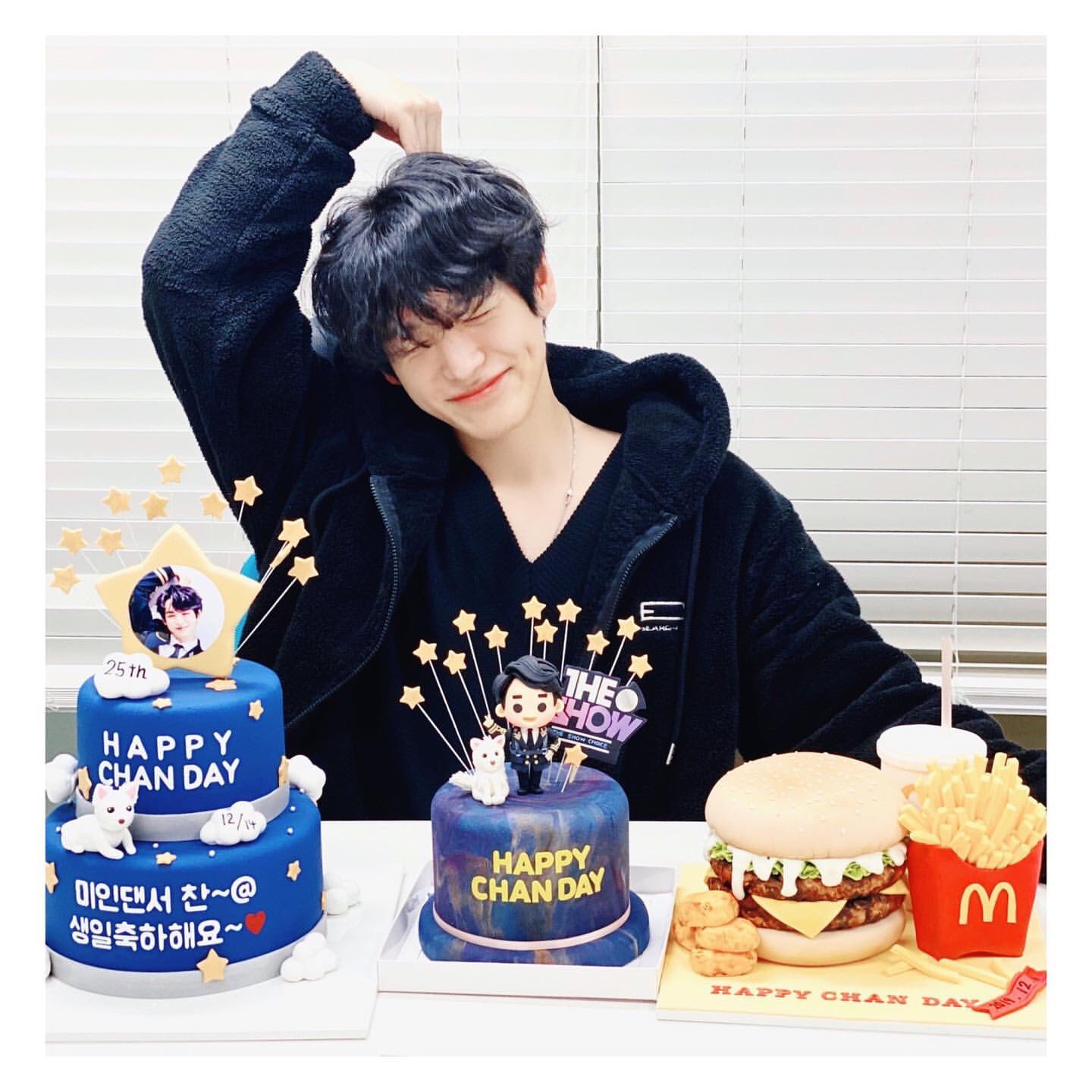 당분간은 못보겠지... | 인스티즈