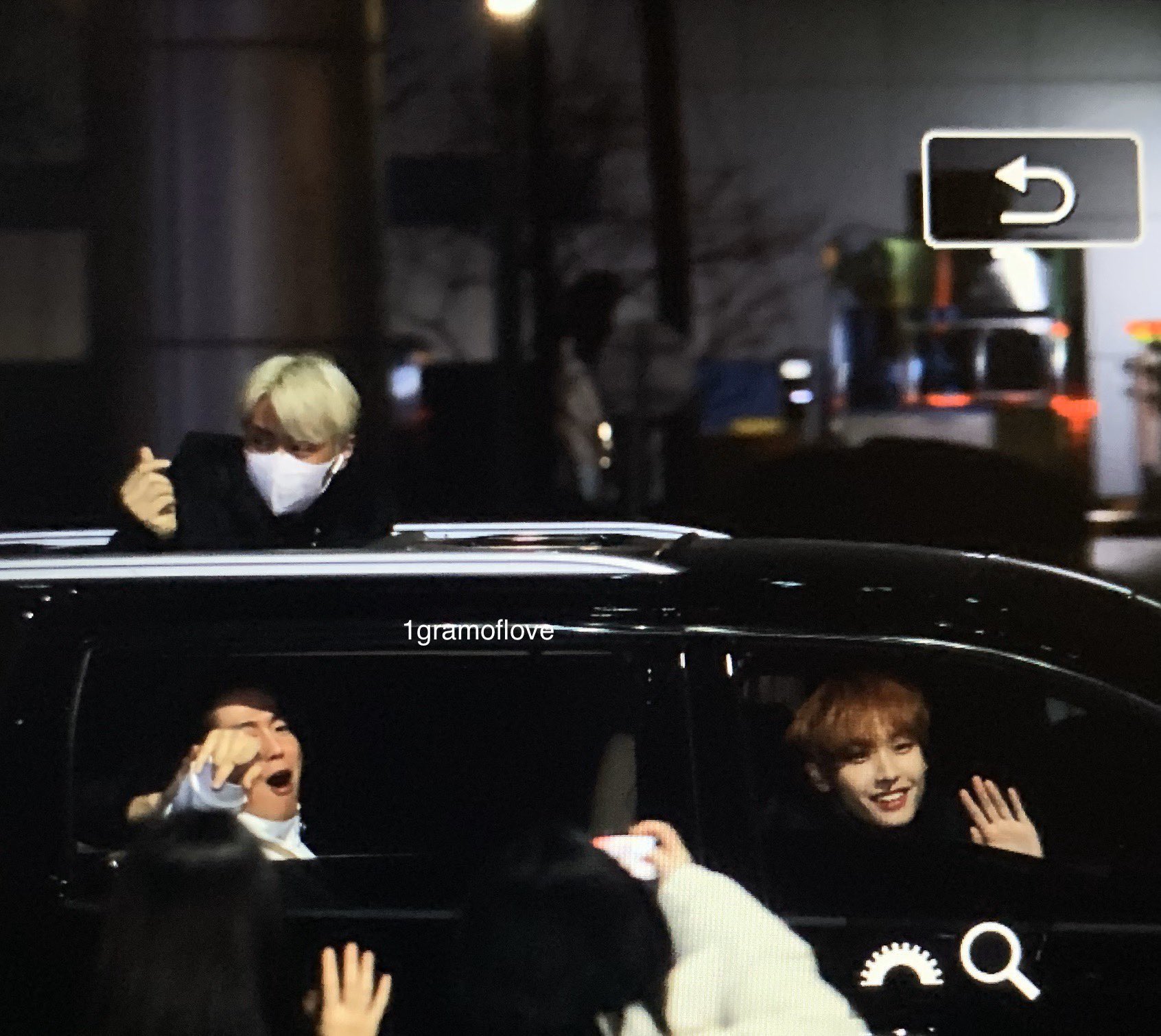 아 이 셉구 사진이랑 트윗 진짜 괘웃기다 밥먹다울어.. | 인스티즈