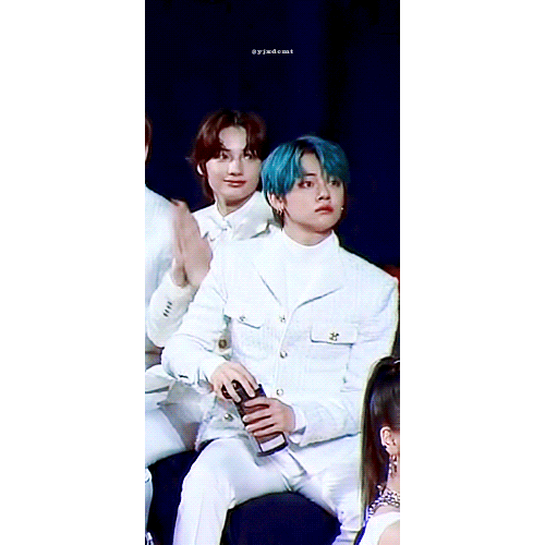 투바투 연준 넘 기엽다 표정은 아무것도 안하는 척 | 인스티즈