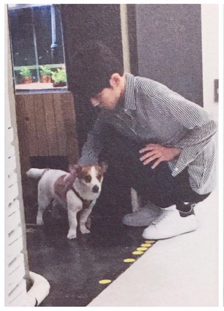 원필이 이 자세 진짜 신기하고 귀여움 | 인스티즈