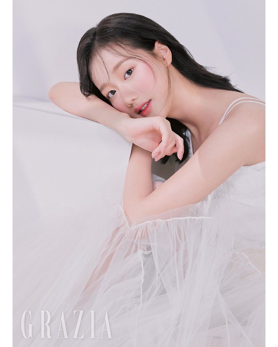 아 에이프릴 나은 진짜로 너무 예쁘다 진짜 완전 천상계사람 같아 | 인스티즈