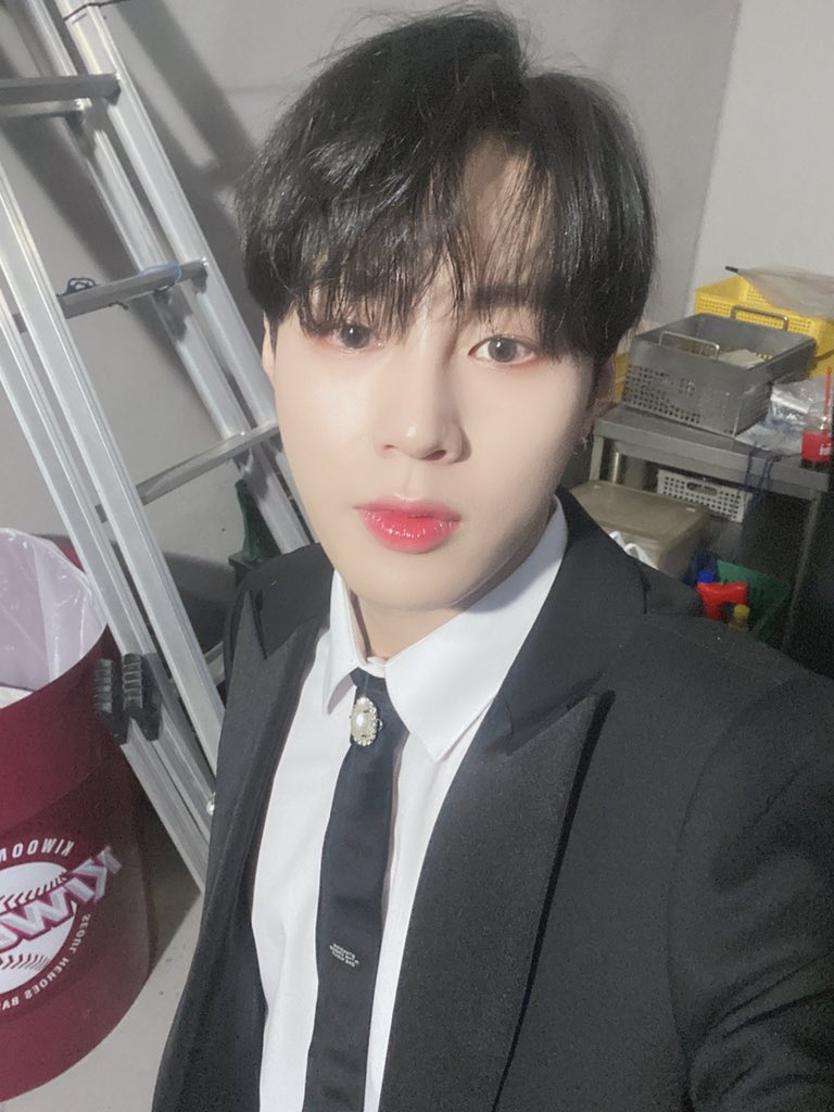 하성운 흑발 또 실트얔ㅋㅋㅋㅋㅋ | 인스티즈