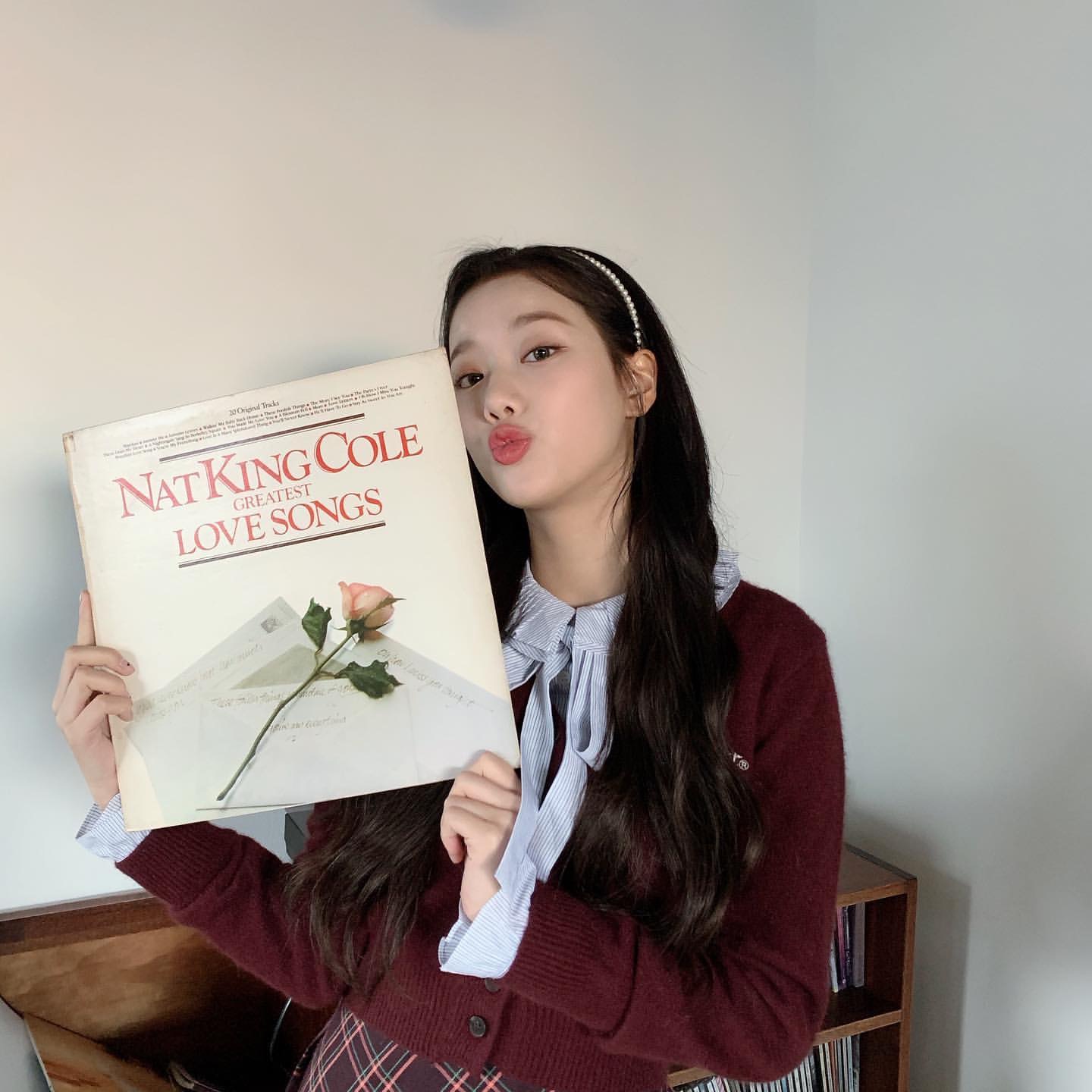 아 에이프릴 나은 진짜로 너무 예쁘다 진짜 완전 천상계사람 같아 | 인스티즈