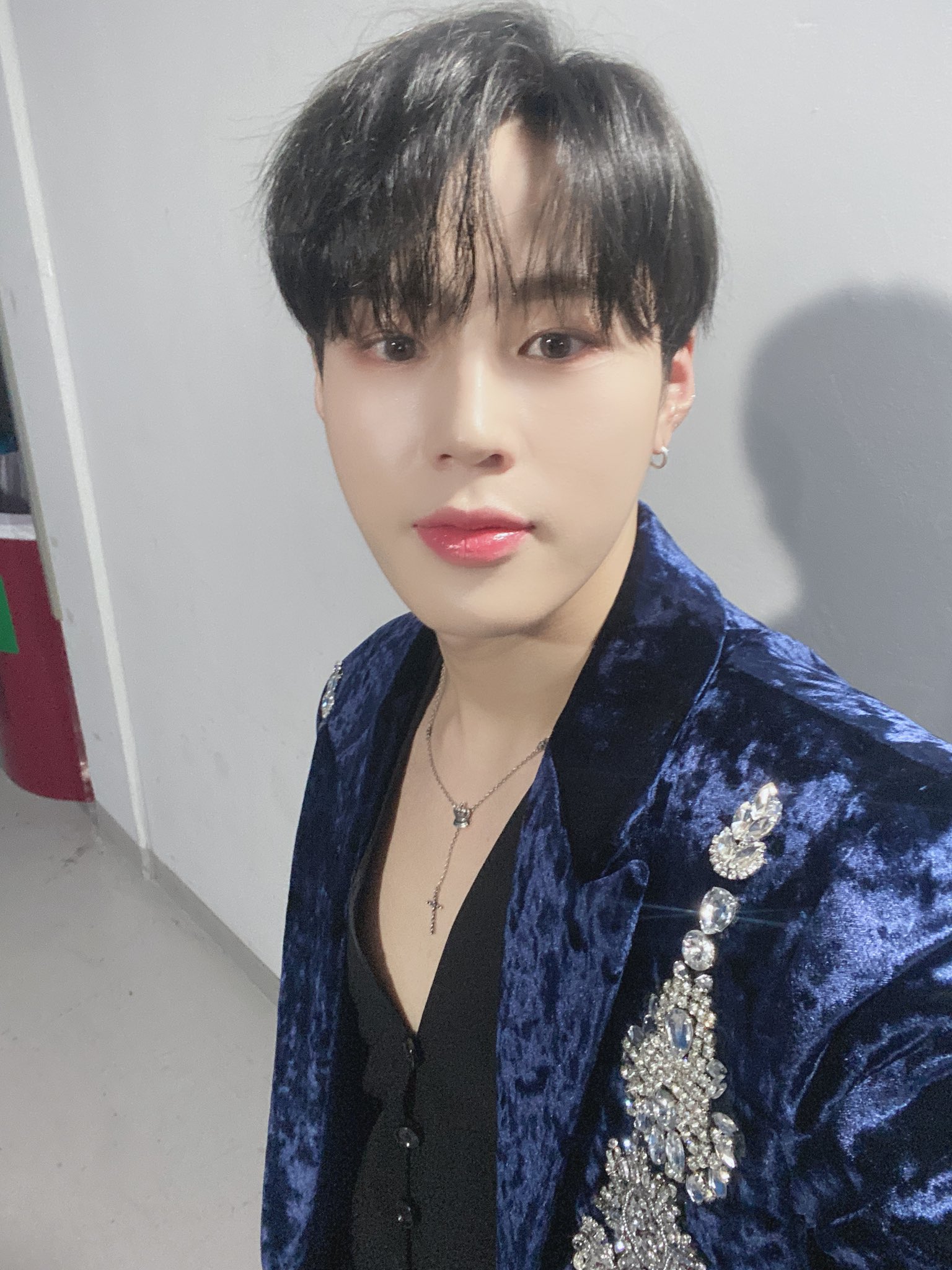 하성운 붓기 빠지는거 너무 귀엽다 | 인스티즈