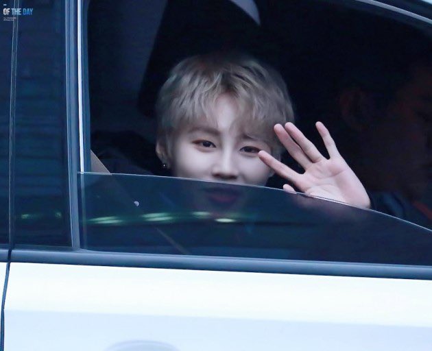 울 말랑이 퇴근할때 맨날 인사해주는거 따땃해(ᵕ̩̩ㅅᵕ̩̩)♥️ 주어 하성운 | 인스티즈