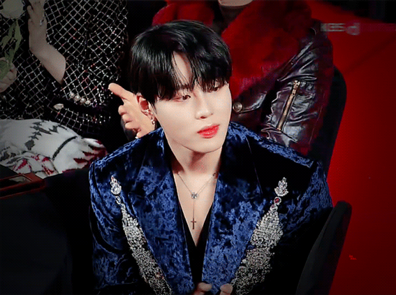 다들 어제 서가대 하성운 움짤 보고 가주세요,, | 인스티즈