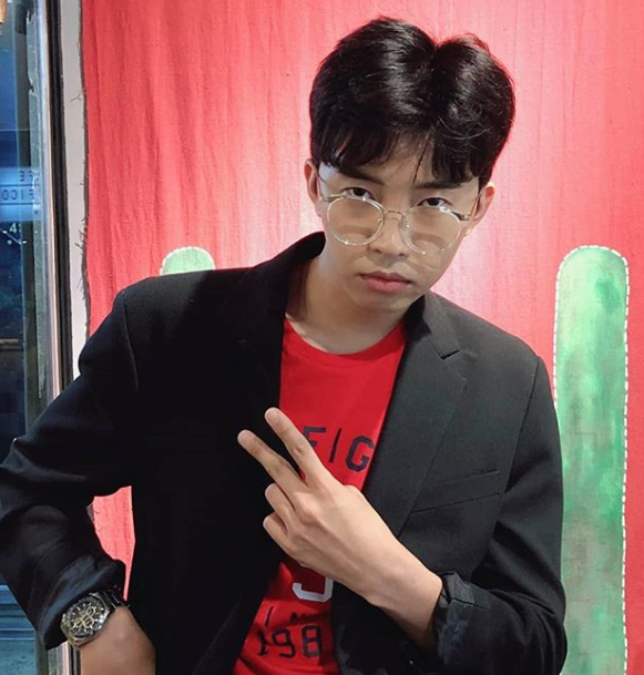 트로트 영웅이랑 인스타 영웅 너무 갭 커 ㅋㅋㅋㅋㅋ | 인스티즈