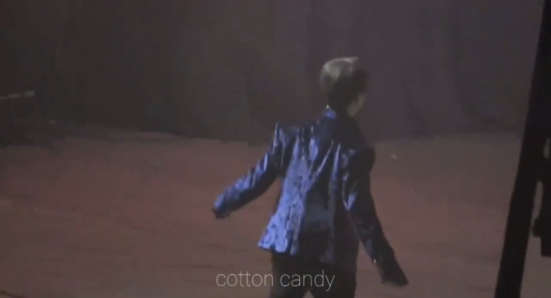 하성운 간지나게 무대하고 퇴장은 이렇게 해,, ㅋ ㅋㅋ ㅋㅋㅋㅋ | 인스티즈