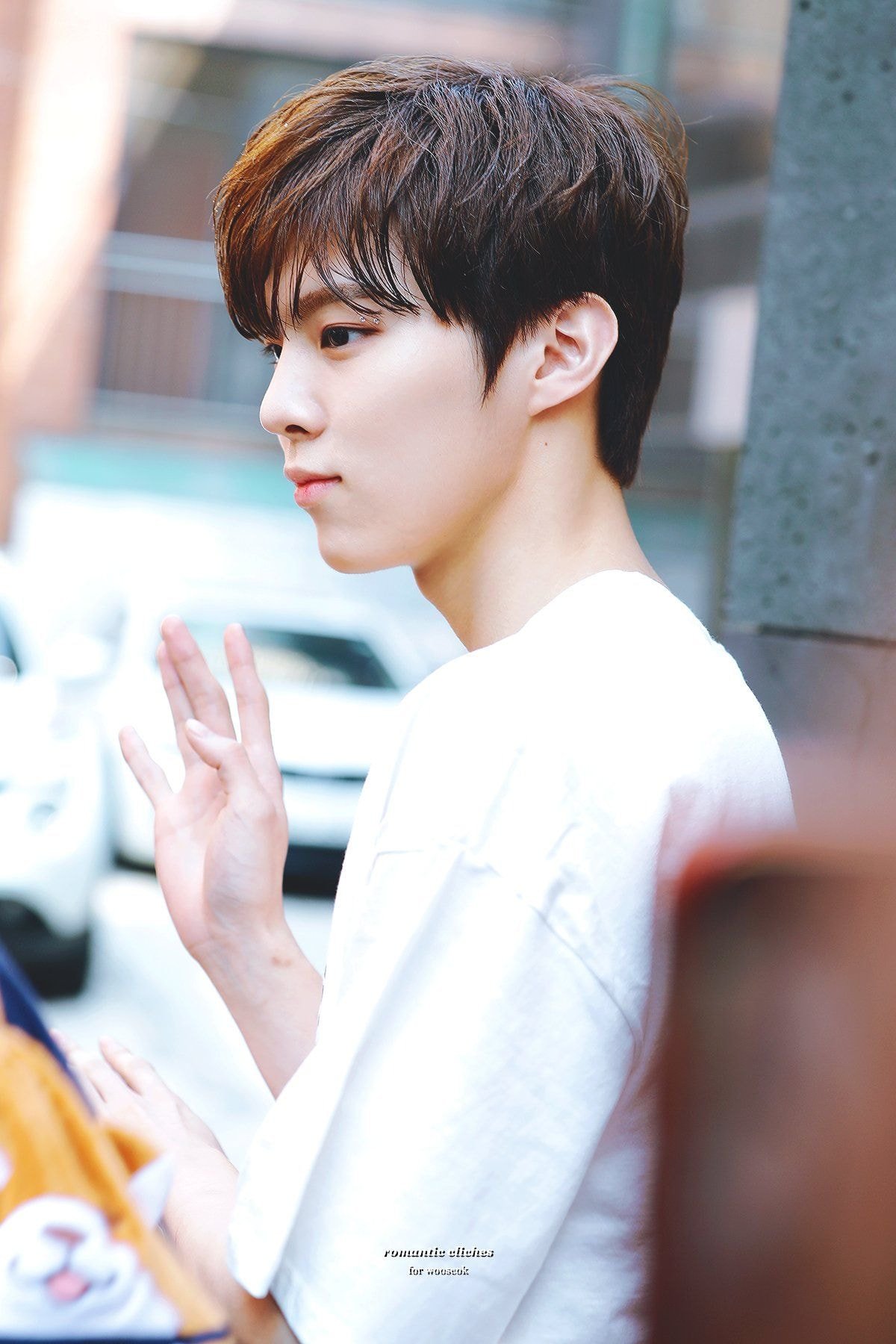 난 이거 김우석한테 붙인 분 진짜 배운 변태같아 | 인스티즈