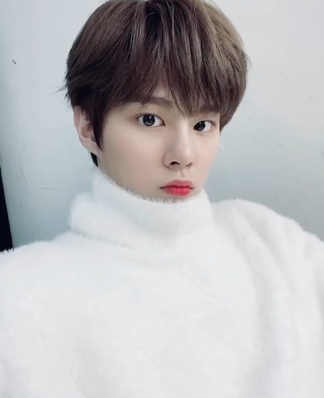 짤들아 우석이가 시그널줬잖아 | 인스티즈