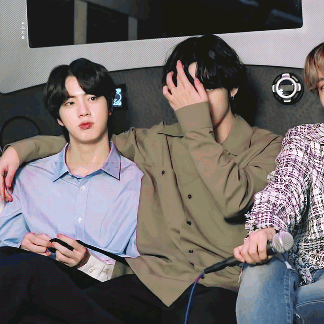 내가 좋아하는 방탄 뷔랑 진 얼굴합.. | 인스티즈