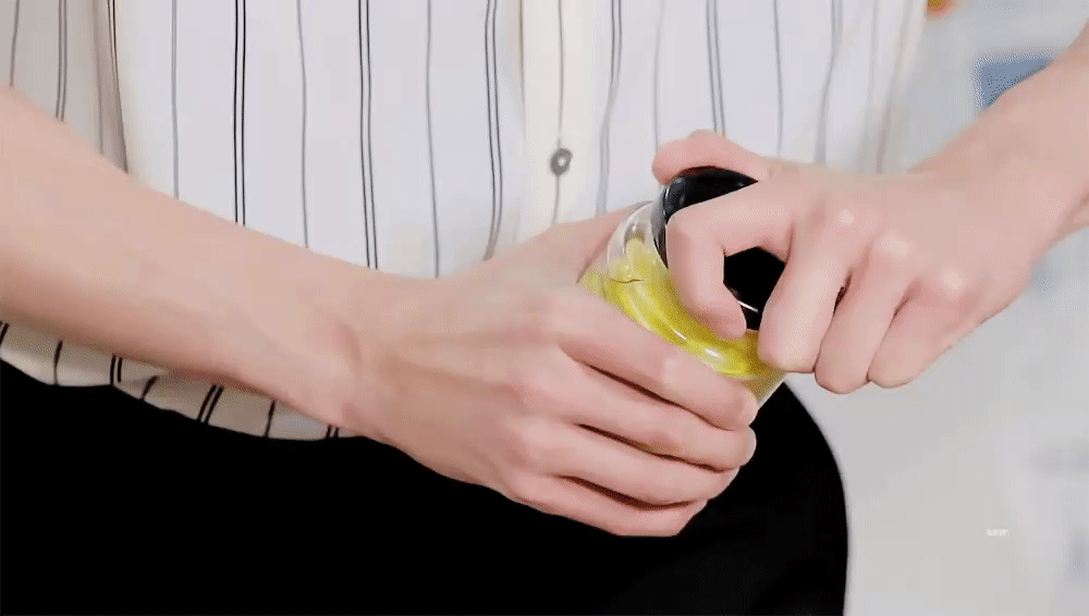 이거 손 누구야?? | 인스티즈