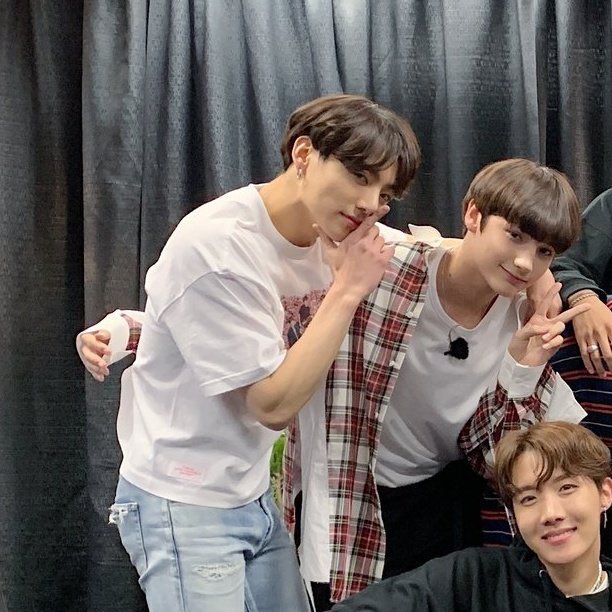 휴닝카잌ㅋㅋㅋ 매너손 ㅋㅋㅋㅋㅋㅋㅋㅋㅋ | 인스티즈