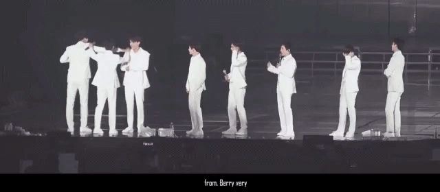 엑소 따라하는 엑소 디오 | 인스티즈