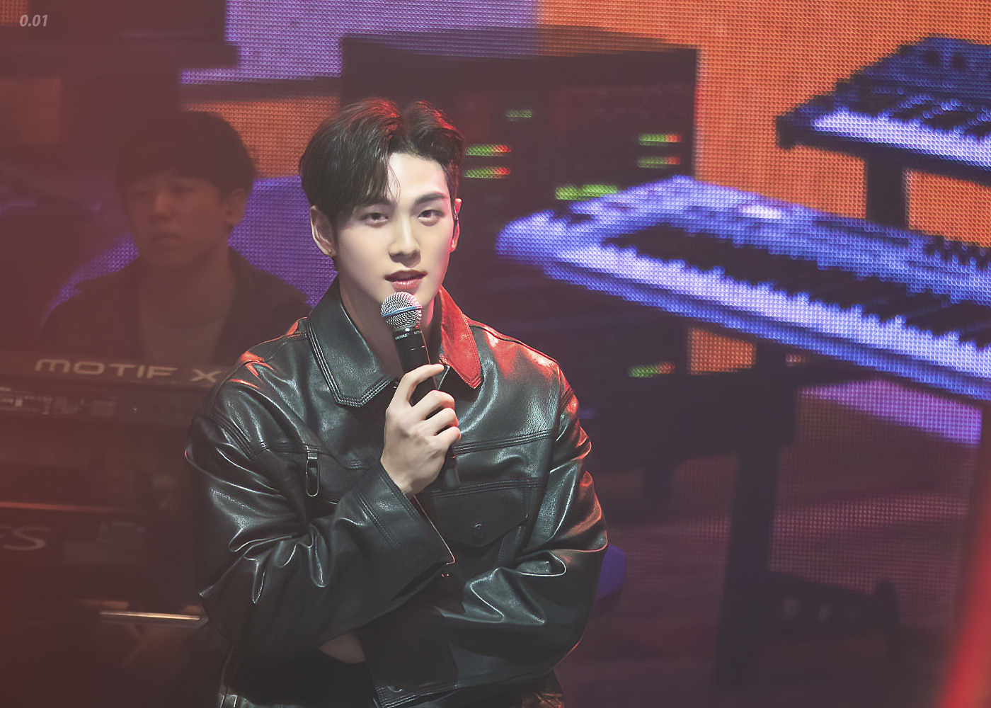 뉴이스트 백호 실물이랑 비슷하다는 말 나오는 짤 | 인스티즈