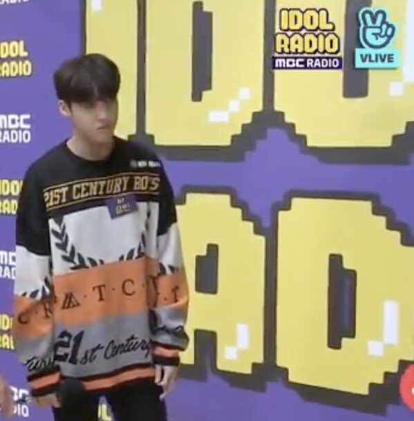 송유빈 옷장 계정 보는데 | 인스티즈