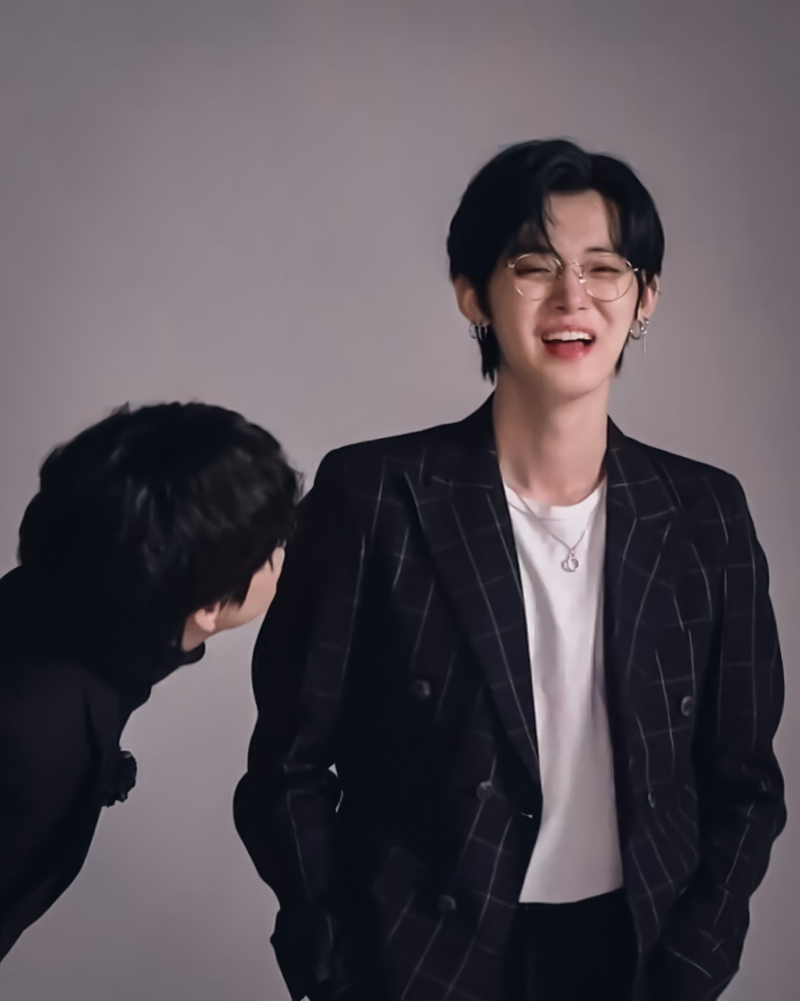 투바투 연준 흑발짤 털어봄 | 인스티즈