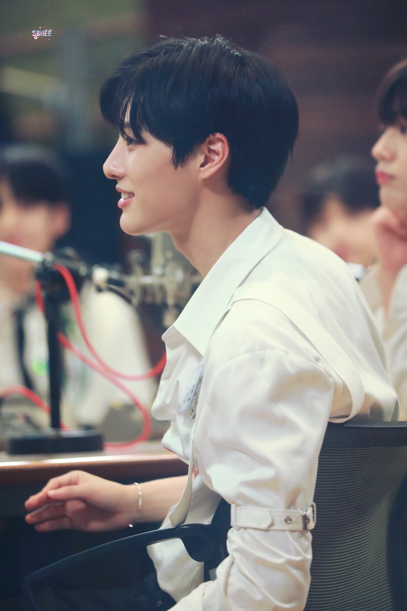 코 끝이 어떻게 이렇게 생겼지? | 인스티즈