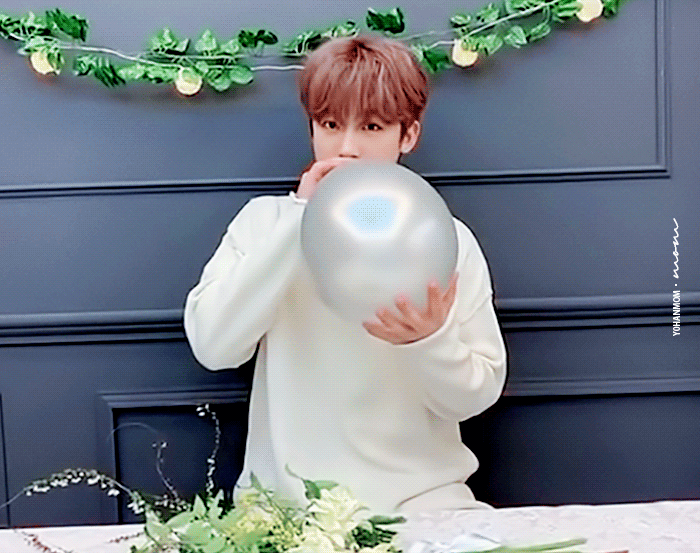 요한이들아💓 근데 요한이 진짜 무슨 촬영 한걸까💓 일단 오늘짤 갖구가💓 | 인스티즈