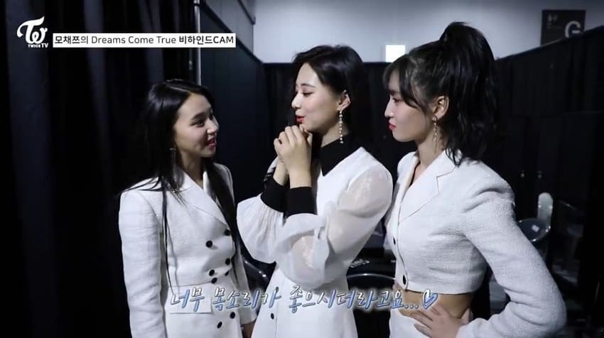 오왕 트와이스 멤버들이 인이어로 레드벨벳 라이브 들었는데 | 인스티즈