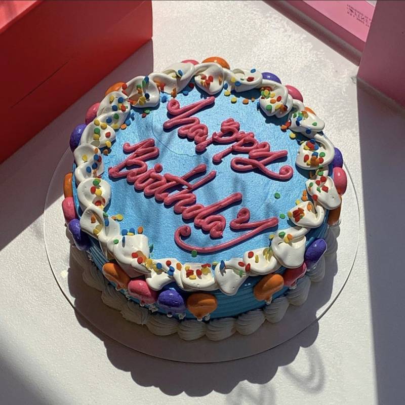 익들아 제발 나 케이크 좀 골라조... | 인스티즈